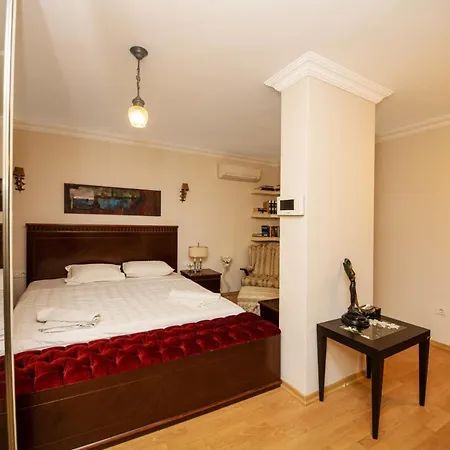 Enchanting House With Backyard In فيلة